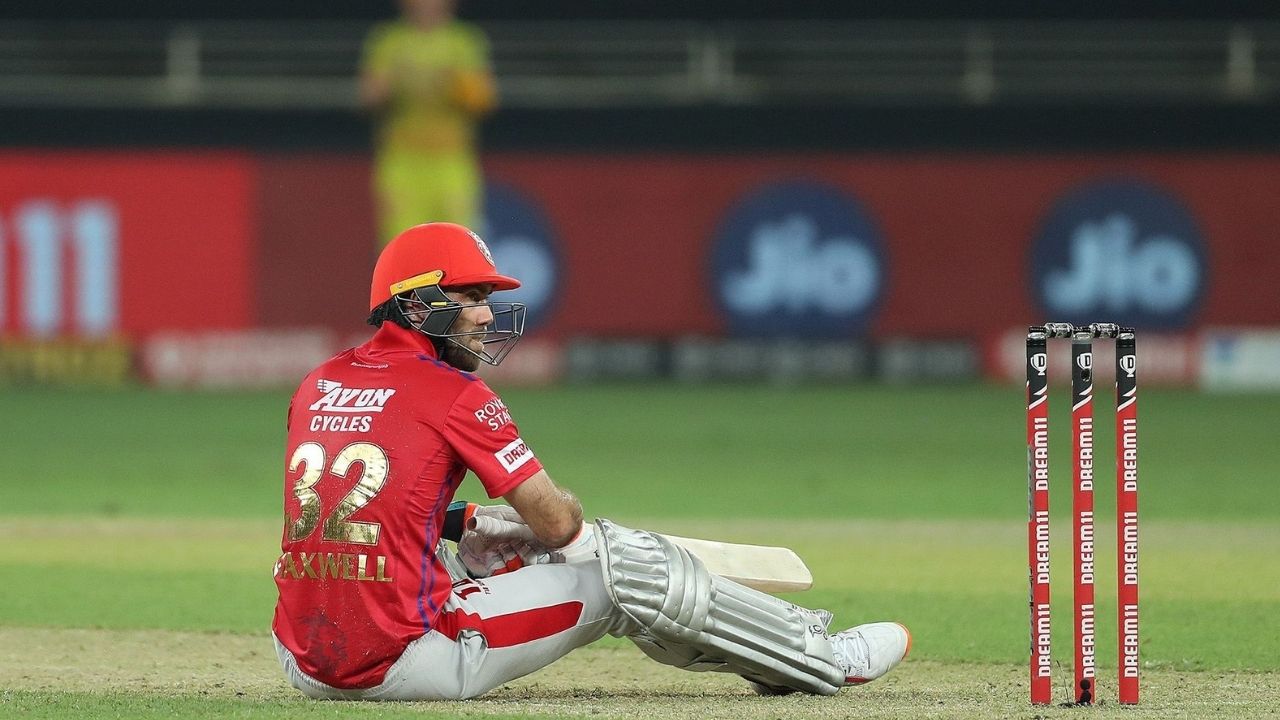 Why is Glenn Maxwell not playing today's IPL 2020 match vs CSK?