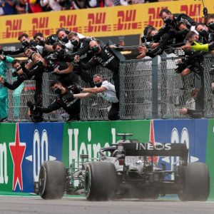 "What an incredible achievement"- Lewis Hamilton after Mercedes winning 7th consecutive constructors' championship