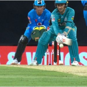 DRS in cricket BBL 10: Disastrous umpiring decision sends back Tom Cooper in Heat vs Strikers clash