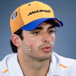 "It just demonstrates what Formula 1 is missing"- Carlos Sainz criticizes F1 amidst George Russell's mammoth achievement