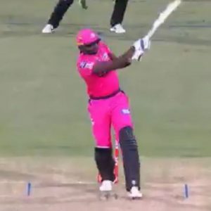 Jason Holder: Watch Sydney Sixers all-rounder hits first-ball six on BBL debut vs Adelaide Strikers