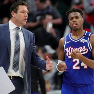 'You have the 3-point champion. Play him!': When Kings fan berated head coach Luke Walton for benching Buddy Hield