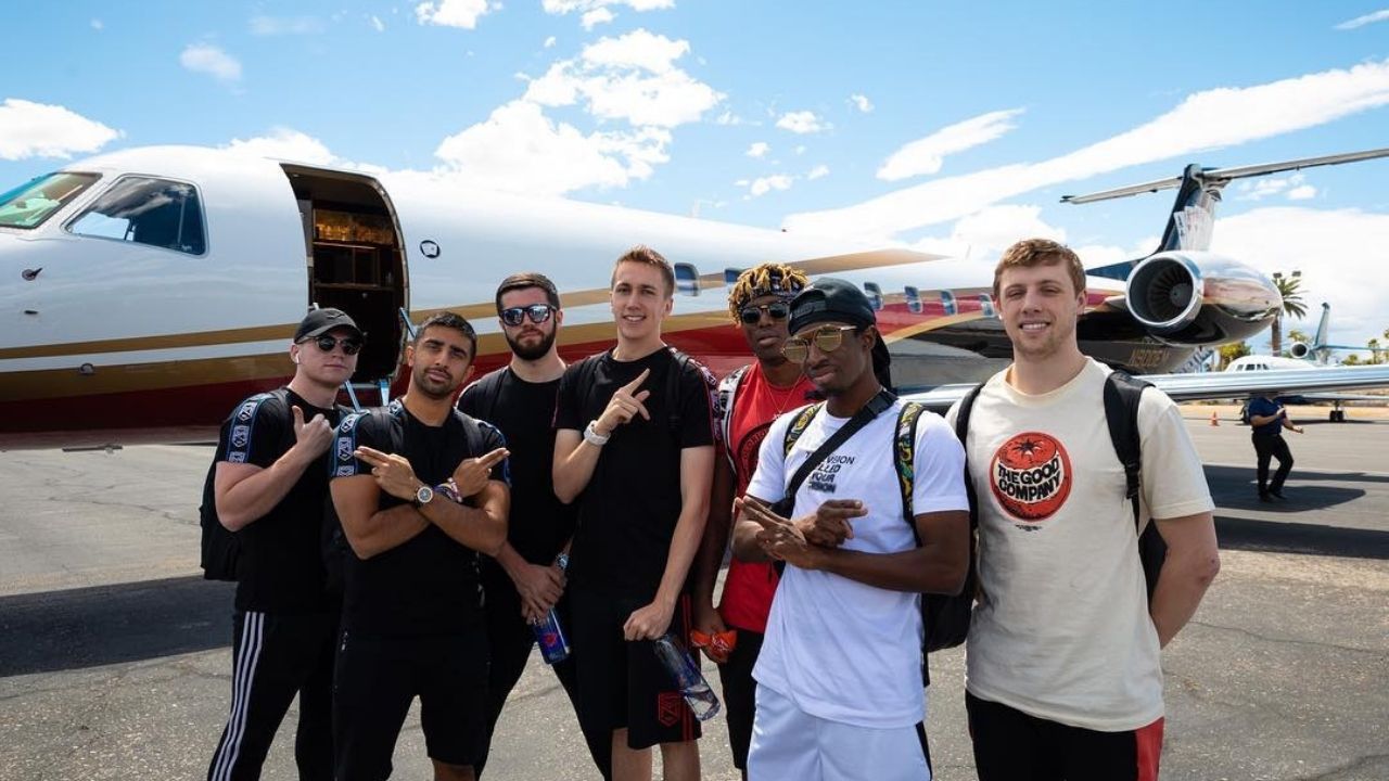 "Creature was shit", Josh hilariously trolls KSI as Sidemen play Among Us with Proximity Mod.
