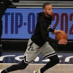 “Look at Curry, so inspirational man”: Bulls announcer praises Warriors' Steph Curry with a meme straight off Internet message boards after a deep 3