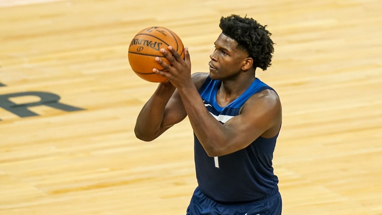 "If Dwyane Wade and Vince Carter had a baby, it would be Anthony Edwards": The Wolves guard gets big praise from Klay Thompson's father and former NBA champion Mychal Thompson