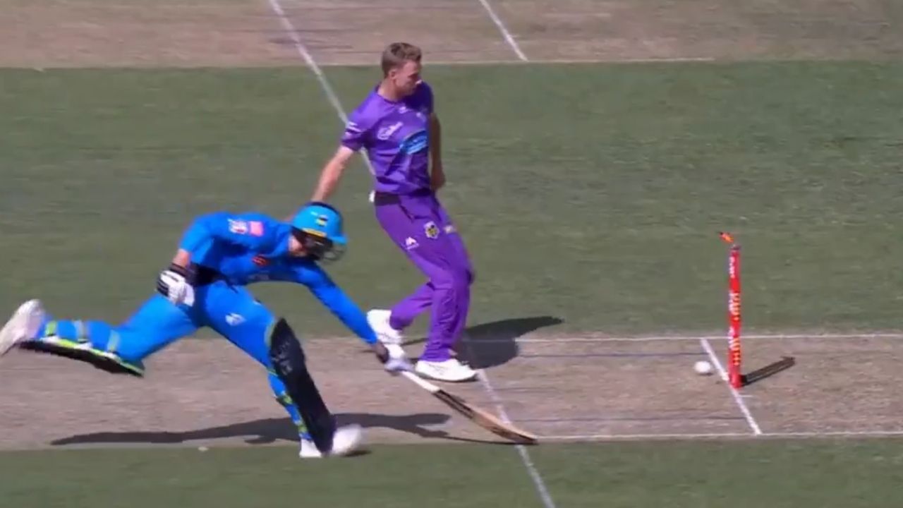 Riley Meredith: Watch Hurricanes pacer clocks 152.2 kmph before running out Ryan Gibson with football skills