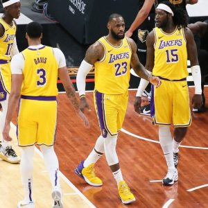 “LeBron James is only 3rd best as a shooter on our team”: Anthony Davis reveals who the top 3 shooters of the Lakers are this season