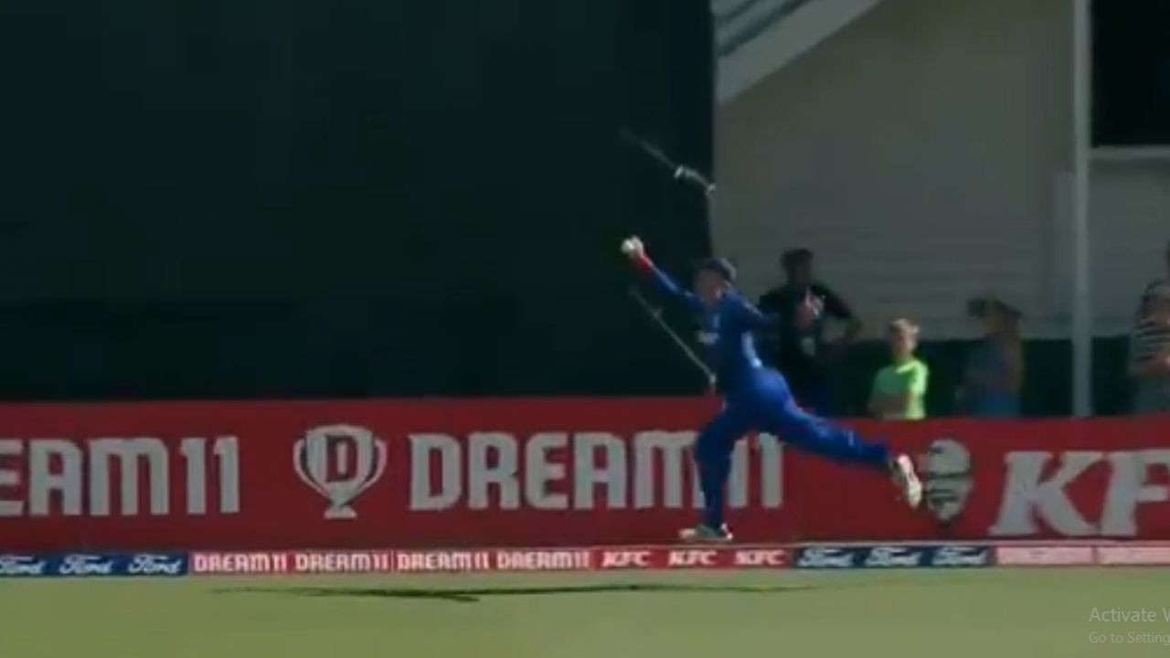 Martin Guptill catch: Watch Auckland player grabs stellar catch to dismiss George Worker in Super Smash