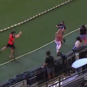Michael Klinger: Melbourne Renegades coach puts nomination for Big Bash League crowd catch at the Docklands Stadium