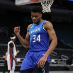 "Jacob Blake watches and enjoys Bucks games": Giannis Antetokounmpo explains why his team took the knee during win against Pistons in the wake of Capitol protests