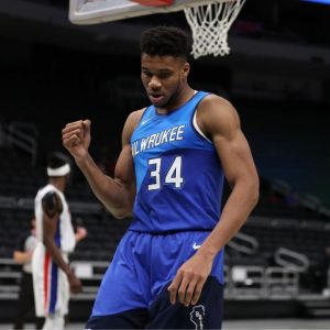 "Jacob Blake watches and enjoys Bucks games": Giannis Antetokounmpo explains why his team took the knee during win against Pistons in the wake of Capitol protests