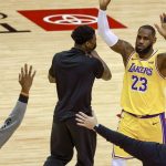 "Dennis Schroder bet I couldn't hit that 3-pointer": LeBron James emulates Stephen Curry with a crazy look-away 3 while staring at Lakers bench