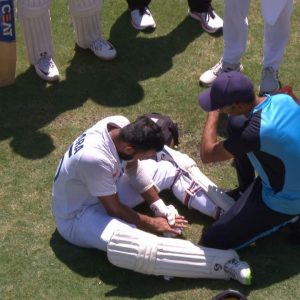 Cheteshwar Pujara gets hit: Resolute Pujara continues to hustle despite multiple body blows in Gabba Test