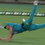Ben Laughlin catch: Heat pacer grabs superlative one-handed diving catch to dismiss Michael Neser in BBL 10