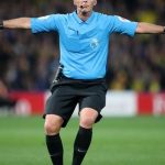 Mike Dean Controversy : Premier League Referee Pulls Out Of League Fixtures After Receiving Death Threats  