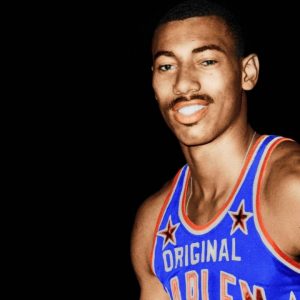 “Wilt Chamberlain made $65,000 before playing a second of NBA basketball”: Warriors legend had the richest contract in basketball history as a Harlem Globetrotter