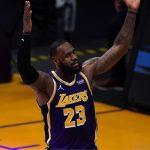 "Awful, horrible, whatever other words are synonyms": LeBron James egregiously flops in Lakers' win last night, leaving Grizzlies announcers shocked at his audacity