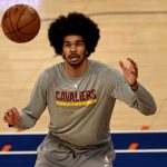 "I'm a huge space guy": Jarrett Allen reveals his curious side unprompted in interview, narrates how he rushed home from practice to catch Mars landing