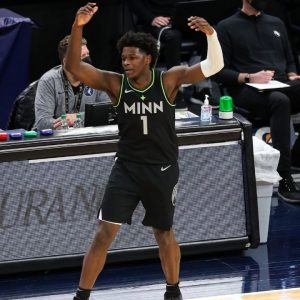 “Anthony Edwards just did some Michael Jordan s**t”: NBA Twitter reacts to the Timberwolves star dunking the ball with authority against the Clippers