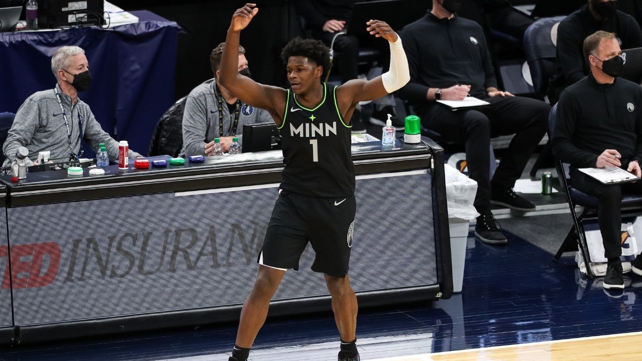 “Anthony Edwards just did some Michael Jordan s**t”: NBA Twitter reacts to the Timberwolves star dunking the ball with authority against the Clippers