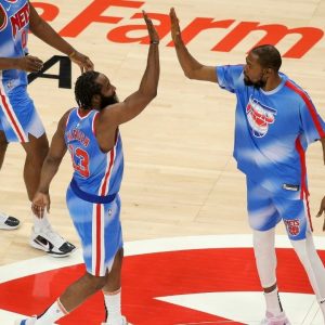 "I'm getting suspicious now": Stephen A Smith believes that the Lakers and Nets are being secretive about Anthony Davis and Kevin Durant and their injuries