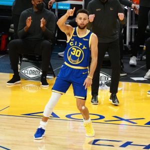 'We have to stop getting blown out by teams': Stephen Curry expresses his frustration after a 31-point blowout against LeBron James' Lakers