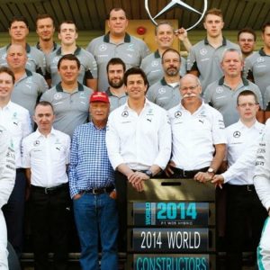 "Ferrari comes in and offers like 30% more salary"- Everybody at Mercedes rejected Ferrari offer claims Nico Rosberg