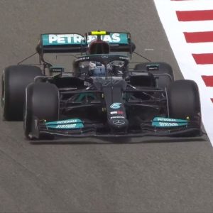 "We have a gearshift problem"- Mercedes first to face setback in Bahrain test