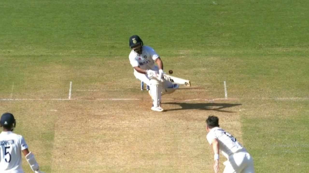 "Shot of 2021": Aakash Chopra admires Rishabh Pant's reverse sweep off James Anderson in Ahmedabad Test