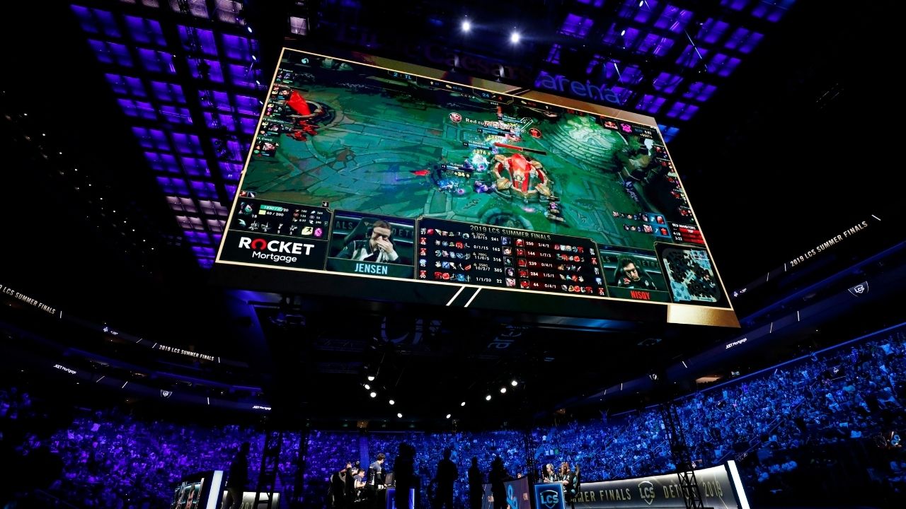 Esports Earnings : Esports Industry set to cross a record $1.8 Billion by 2022