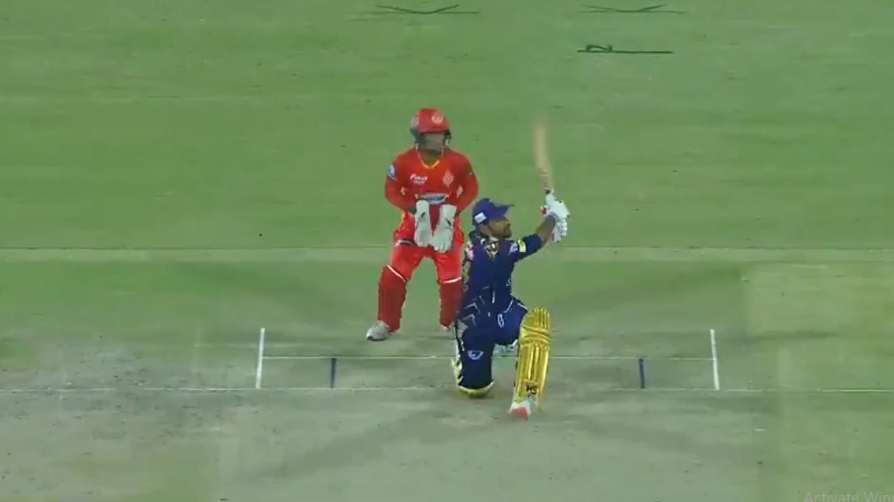 "Don't mess": Sarfaraz Ahmed thwacks four consecutive sixes off Iftikhar Ahmed in PSL 2021