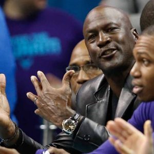 "Kevin Hart once pi**ed off Michael Jordan at a charity event": Comedian tells hilarious story of how he irritated the Bulls legend