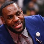 "Hey LeBron James, you're a big baby!": Lakers star comically begins wailing in response to a Wizards fan heckling him at Capital One Arena