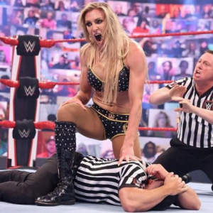 Charlotte Flair thrashes Dave Meltzer for commenting on her appearance