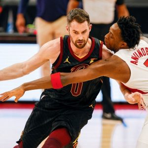 "We realize what Kevin Love still capable of! He's highly intelligent and can make shots.": Cavaliers coach talks highly of LeBron James' ex-teammate after his brilliant performance against the Nuggets