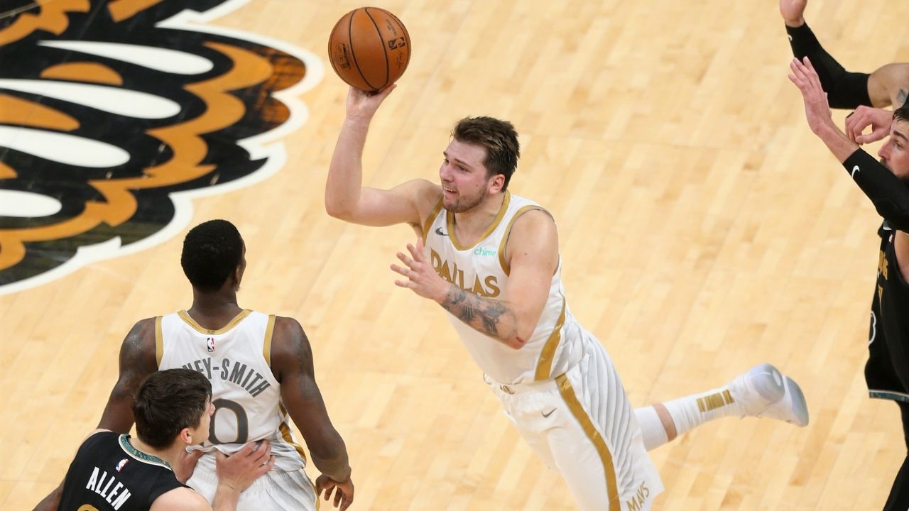 Luka Doncic buzzer beater - LeBron James reacts to the Mavs superstar's latest legendary game winning 3-pointer: 'C'mon Luka you can't be serious man"