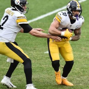 “No one more grateful for the city of Pittsburgh than me”: RB James Conner pens his appreciation for Pittsburgh after signing new contract with Arizona Cardinals.