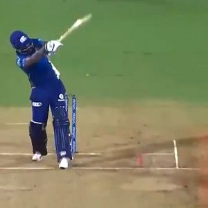 "SKY knows no limits": Twitter reactions on Suryakumar Yadav emulating MS Dhoni to nail helicopter shot vs KKR