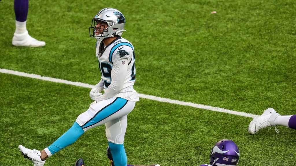 “Los Angeles Rams fans will love him”: Star CB Jalen Ramsey wants the Rams to sign CB Corn Elder to replace free agency departures.