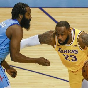 "Hey LeBron James, a storm is coming": Skip Bayless plays down the Lakers' win over Kevin Durant and co by warning them about Kawhi Leonard's Clippers