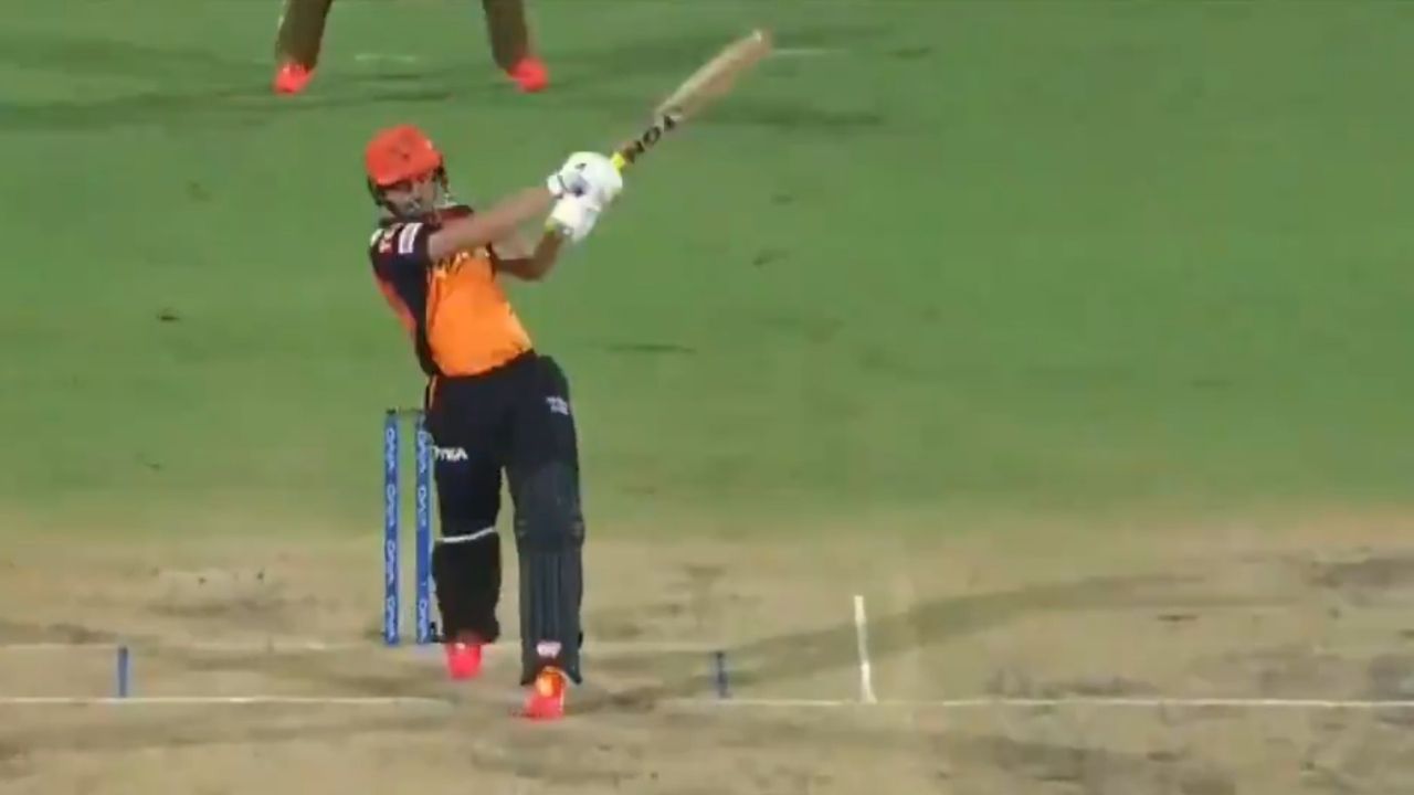 Abdul Samad IPL 2021: Abdul Samad smashes two sixes off Pat Cummins in SRH vs KKR clash