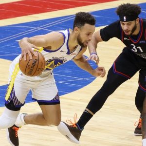 "MVP Stephen Curry!": Sixers fans chant Warriors legend's name aloud after he drops 49 points against Joel Embiid and co