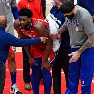 “When Joel Embiid returns, it's going to be lights out”: Dwight Howard issues a scary warning to the rest of the NBA ahead of Sixers MVP’s return from injury