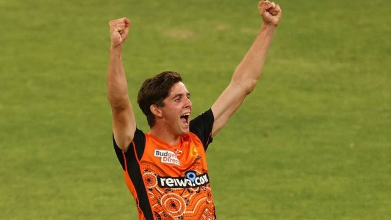 R Meredith cricketer: Have Meredith and Jhye Richardson played the IPL in the past?