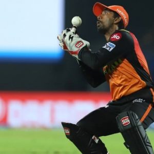 "Resumption of IPL 2021 is doubtful": Wriddhiman Saha opines on playing IPL 2021 without overseas players