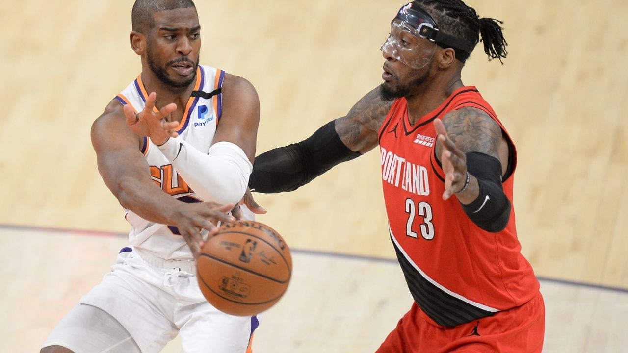 “I’ve been in the West my whole career, it’s always been a beast”: Chris Paul cuts off Charles Barkley to give props to LeBron James and Steph Curry