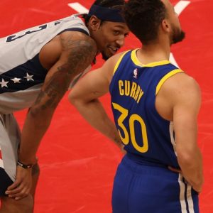 “Steph Curry checked my numbers so he’s the one chasing me!”: Bradley Beal goes off on Kent Bazemore for his insensitive comment on Wizards star’s hamstring injury