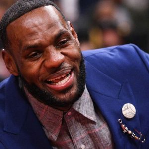 “LeBron James is receiving preferential treatment”: NBA executive claims league is being partial towards Lakers' MVP regarding his COVID-19 protocol violations