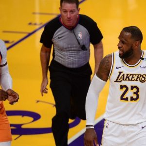 "LeBron James, Michael Jordan would never do this": Lakers fans aghast after Finals MVP gives up down the stretch of Game 4 vs Chris Paul's Suns at Staples Center