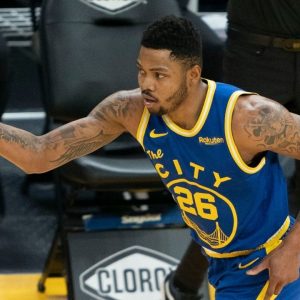 "Kent Bazemore read his Twitter at halftime": Warriors wing sends a strong reply to Bradley Beal's wife Kamiah Adams-Beal by letting his game do the talking